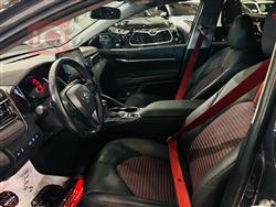 تۆیۆتا کامری